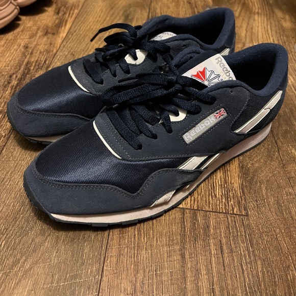 Men’s Reebok Classic Athletic Shoe - Picture 1 of 5
